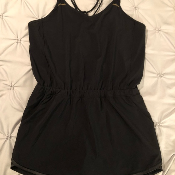 lululemon athletica Dresses & Skirts - Lululemon Run Dress size 10